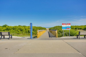 Wildwood Crest Condo with Pool and Beach Access!